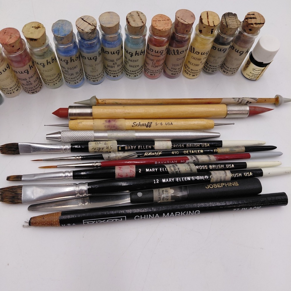 Vtg Lot 17 Willoughbys China Paints Powder Brushes Art Tools Crafts Paint NOS - Picture 2 of 7